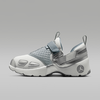 wolf-grey-reflective-silver-summit-white